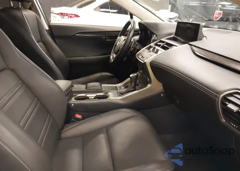 2019 Lexus Nx 300 z USA, uszkodzony, nr VIN JTJBARBZ7K2194441